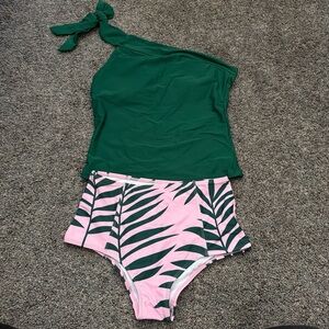 Green One-Shoulder Top with Pink Leaf Print Bottoms